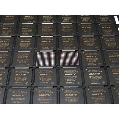 chips Original New  EP4CE15F17 EP4CE15F17C8 EP4CE15F17C8N